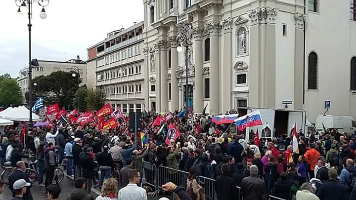 gal/23_maggio_2015_Manifestazione_Antifascista_Gorizia/p-IMG_fb4.JPG