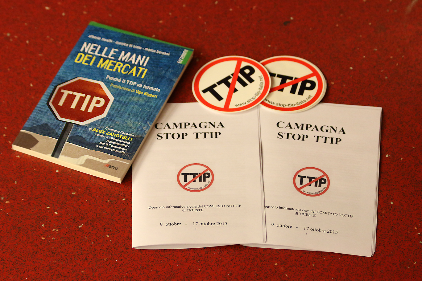 gal/27_novembre_2015-Il_caso_TTIP/P-IMG_2766.JPG.jpg
