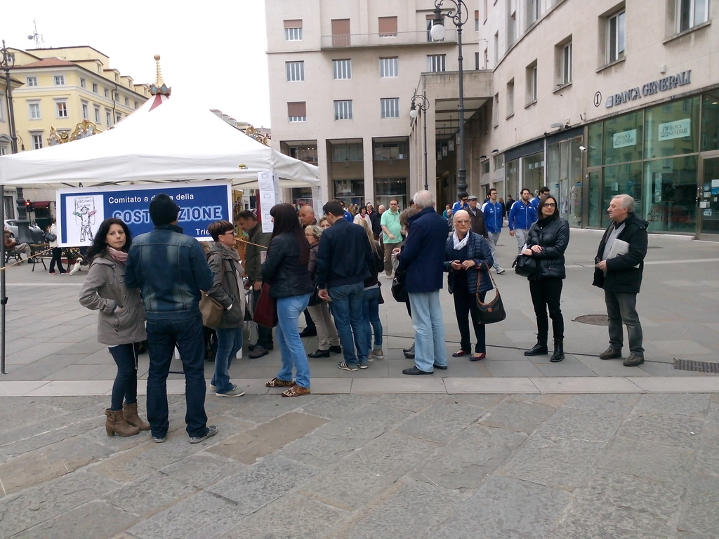 gal/Raccolta_Firme_9-10_aprile_2016/PG-IMG_20160410_104534.jpg