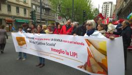 thumbnail.php?thumbnail=gal/1_maggio_Trieste_2015_/1.jpg