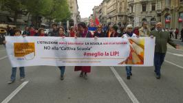 thumbnail.php?thumbnail=gal/1_maggio_Trieste_2015_/3.jpg