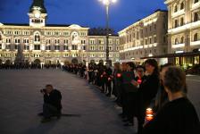 thumbnail.php?thumbnail=gal/Flash_mob_a_Trieste_23_04.2015/IMG_6104.JPG
