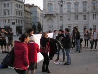 thumbnail.php?thumbnail=gal/21_aprile_2015-Basta_stragi/P-IMG_1046.JPG