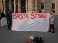 thumbnail.php?thumbnail=gal/21_aprile_2015-Basta_stragi/P-IMG_1057.JPG