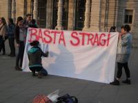 thumbnail.php?thumbnail=gal/21_aprile_2015-Basta_stragi/P-IMG_1059.JPG