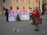 thumbnail.php?thumbnail=gal/21_aprile_2015-Basta_stragi/P-IMG_1066.JPG