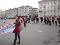thumbnail.php?thumbnail=gal/21_aprile_2015-Basta_stragi/P-IMG_1071.JPG