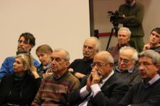 thumbnail.php?thumbnail=gal/27_novembre_2015-Il_caso_TTIP/P-IMG_2717.JPG.jpg