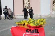 thumbnail.php?thumbnail=gal/8_marzo_2015_donne_contro_la_guerra/IMG_0453.JPG